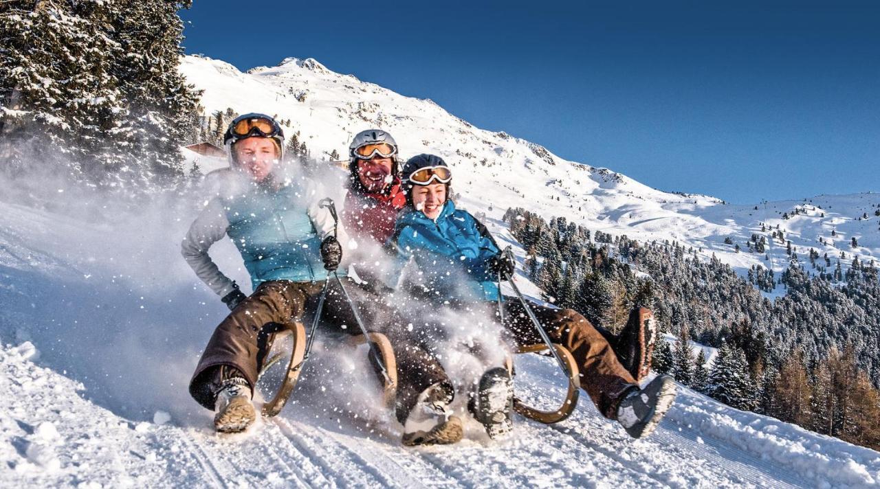 Hotel Vier Jahreszeiten Sankt Leonhard im Pitztal Εξωτερικό φωτογραφία